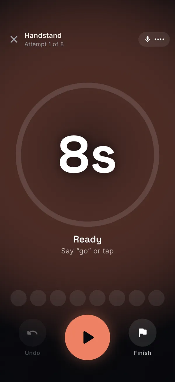 Floor Mode ready for the first attempt: target 8 seconds, with the hint Say “go” or tap.